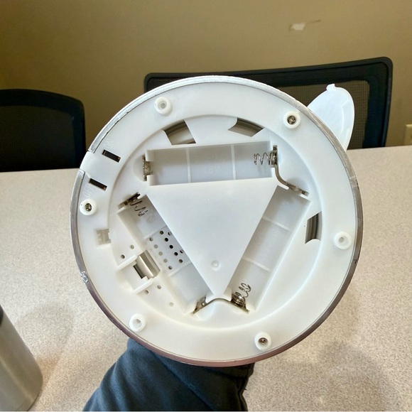 Bath & Body Works Silver Swirling Glitter Pedestal 3 Wick Candle Holder - Picture 7 of 7